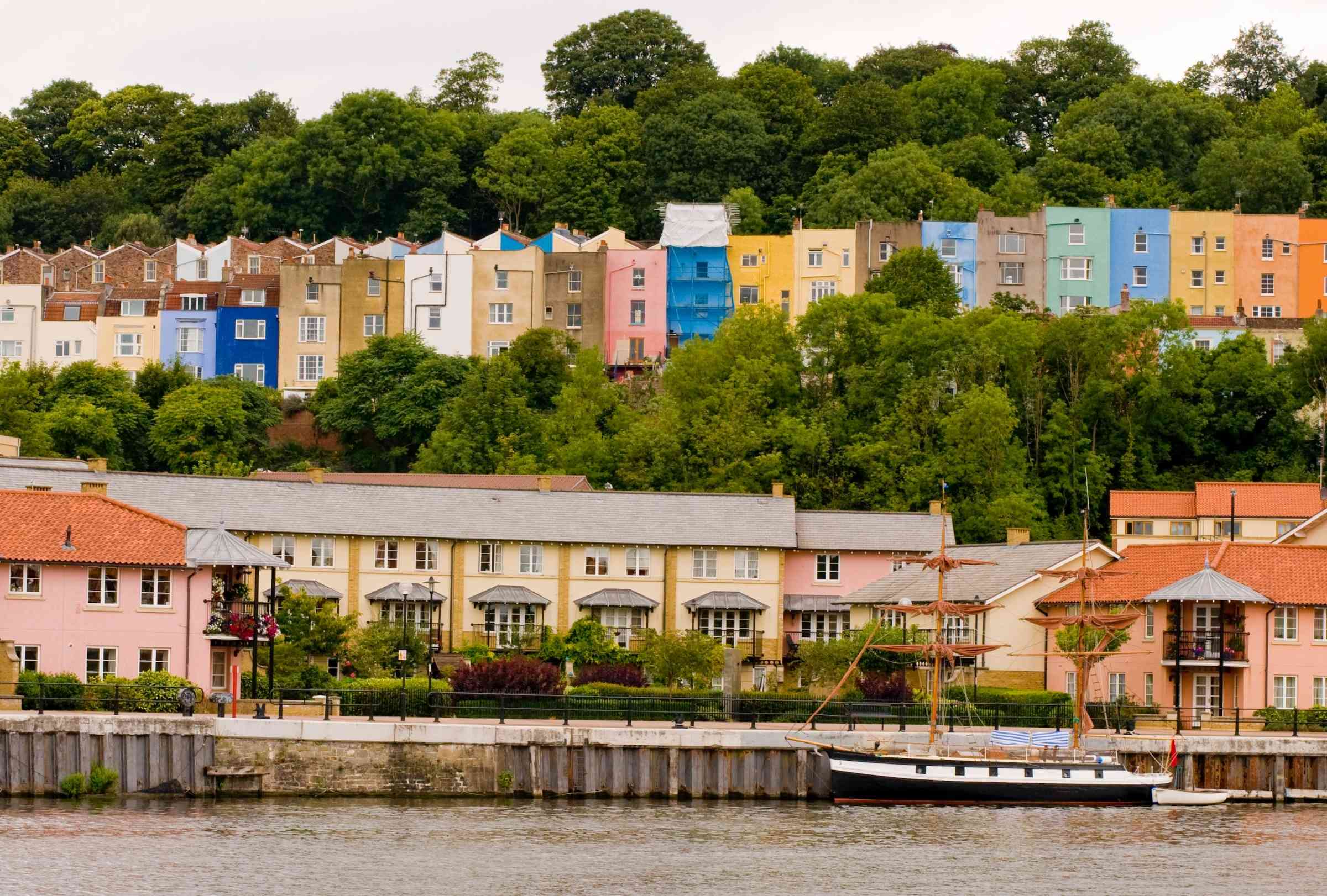 Bristol and beyond: Which UK cities have the highest payday loan demand 